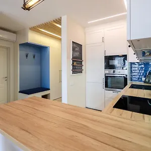 Апартаменты Petrovdom 16-154 In Rc Kvartet, 16г Vasyl Lypkivskyi Street, Киев